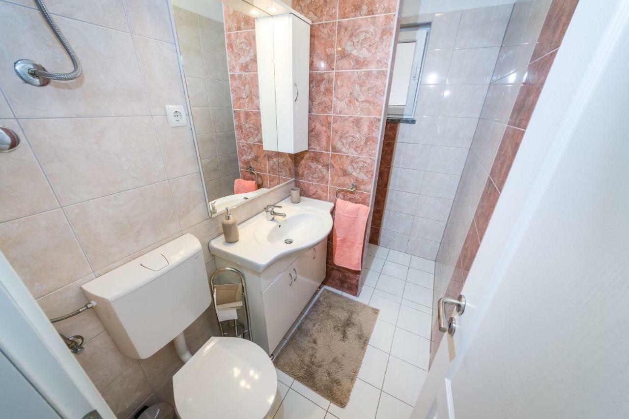 Apartman Nino Novigrad  Eksteriør bilde